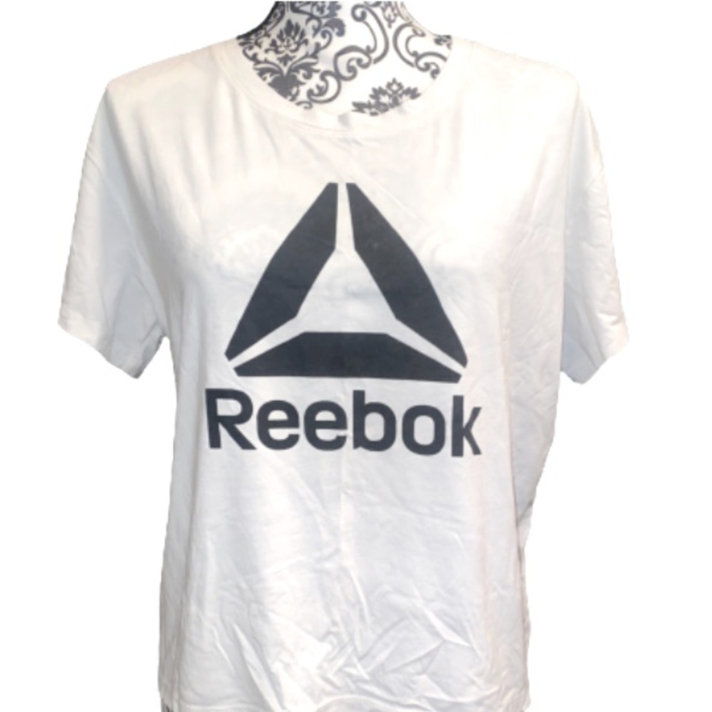 Reebok Women’s Size Large White Graphic Oversized Boxy Loose Fit T-shirt